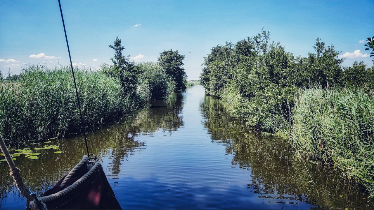 Zuidoost Friesland Rottevalle skutsje De Rot