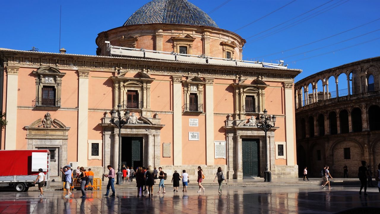 Plaza de Virgin Valencia