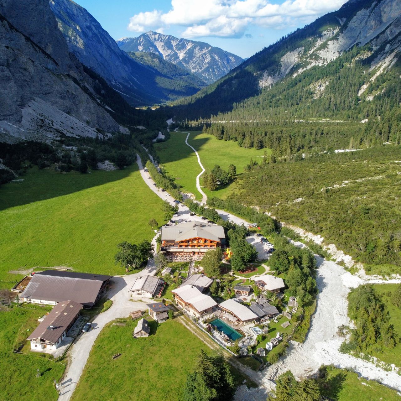 Gramai Alm Alpengasthof Oostenrijk drone 2