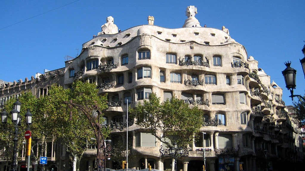 Gaudí Casa Milà 001