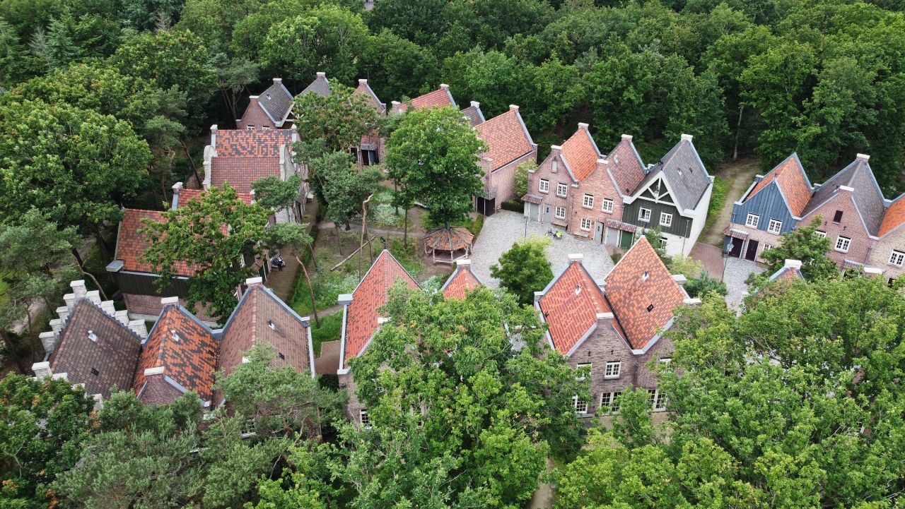 Efteling Bosrijk Dorpshuys drone