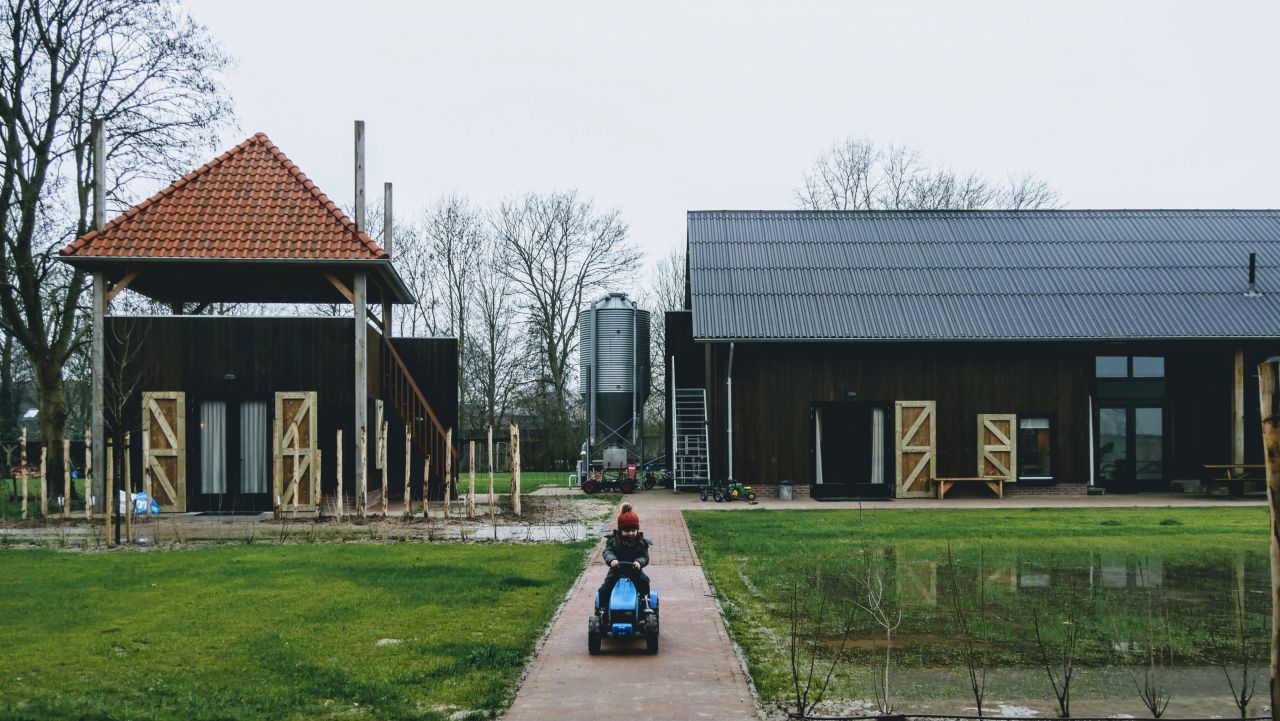 Ecolodges t Lennepserf spelen