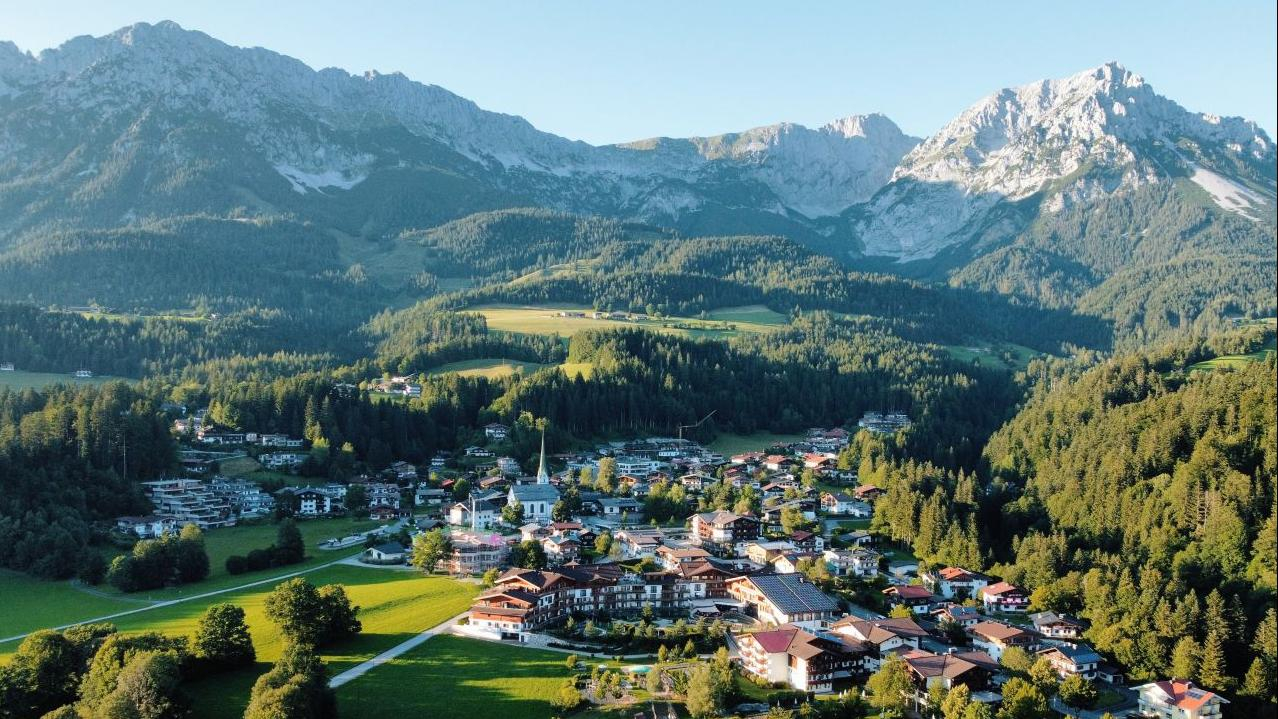 Hotel Kaiser in Tirol Scheffau drone 8