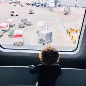 vliegen met kids tips